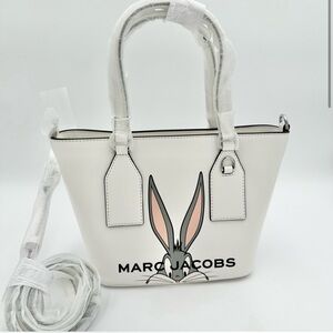 Marc Jacobs meets Looney Toons collab! Featuring BUGS🥕 NWT Limited edition
